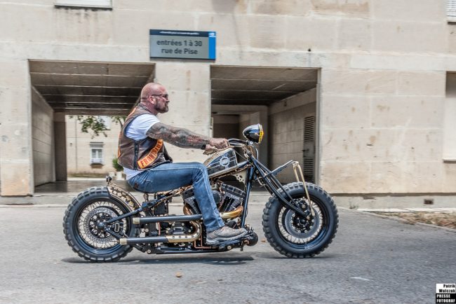 Pressefotograf Dortmund, Harley Davidson Softail Night Train 2008, Customizing beim Bandidos MC, in Frankreich